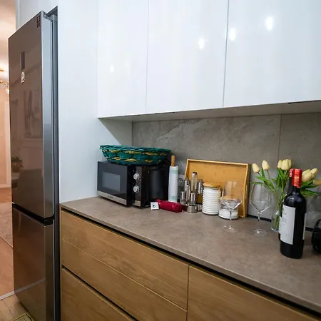 Emeraldapartament * Tirana